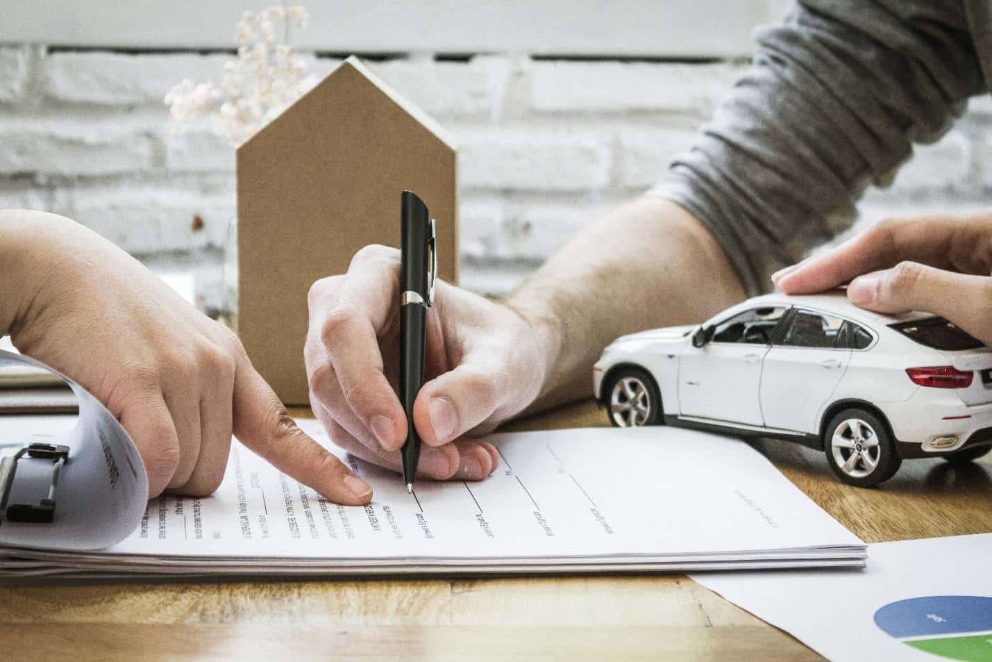 Как продать автомобиль без ПТС